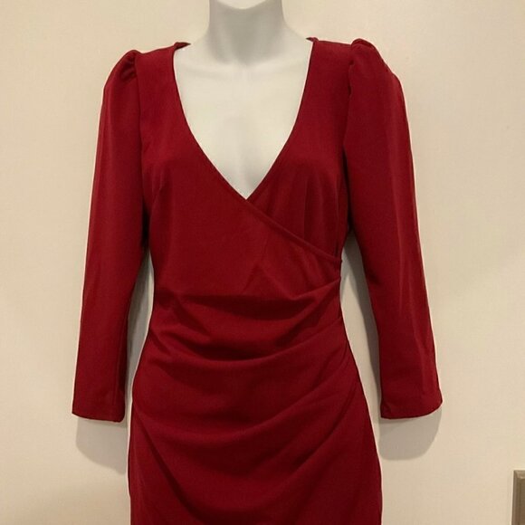 Revamped Ruched V-Neck Dress NWT - Picture 2 of 10